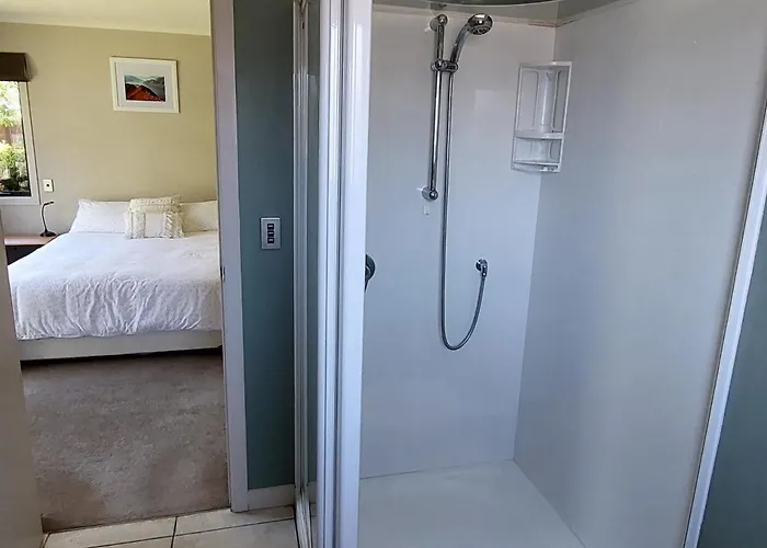 Private Guest - No Kitchen * Wanaka