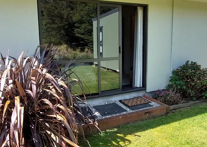 Private Guest - No Kitchen *