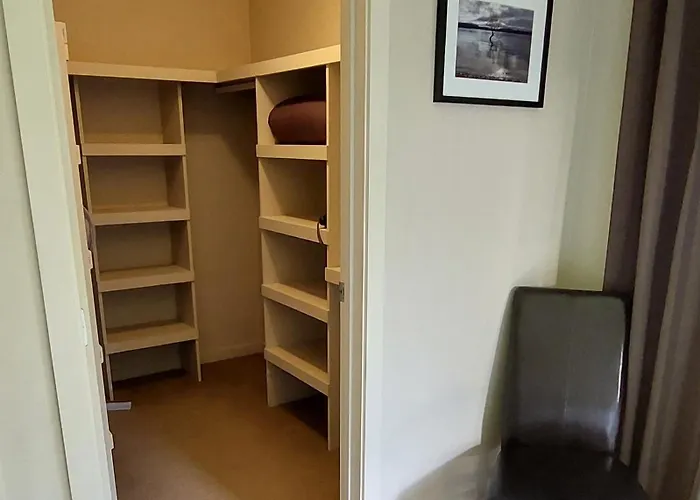Private Guest - No Kitchen Wanaka
