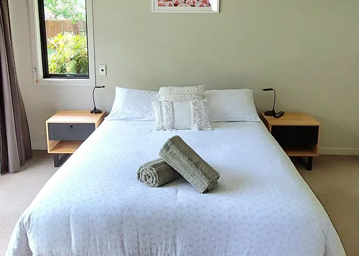 Private Guest - No Kitchen Guest house *